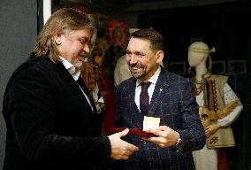 Figures of Ukrainian cinema accept state awards in Kyiv