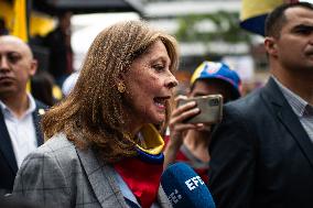 Venezuelans in Colombia Demonstrate Against Nicolas Maduro