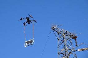 Drones Inspect Transmission Line in Yinchuan