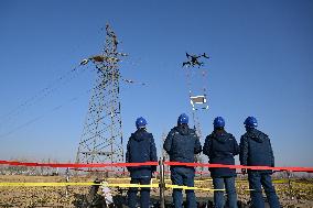 Drones Inspect Transmission Line in Yinchuan