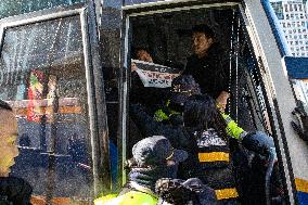 South Korea’s Progressive Students Stage Surprise Protest In Front Of U.S. Embassy