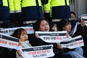 South Korea’s Progressive Students Stage Surprise Protest In Front Of U.S. Embassy