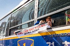 South Korea’s Progressive Students Stage Surprise Protest In Front Of U.S. Embassy