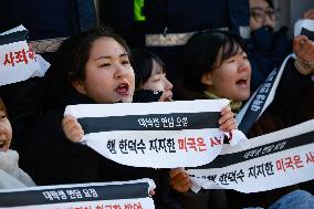 South Korea’s Progressive Students Stage Surprise Protest In Front Of U.S. Embassy