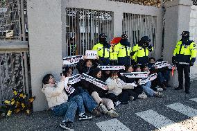 South Korea’s Progressive Students Stage Surprise Protest In Front Of U.S. Embassy