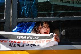 South Korea’s Progressive Students Stage Surprise Protest In Front Of U.S. Embassy