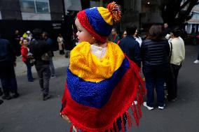 Venezuelan Community Opposed To Nicolás Maduro Demonstrated Outside The Venezuelan Embassy In Mexico City