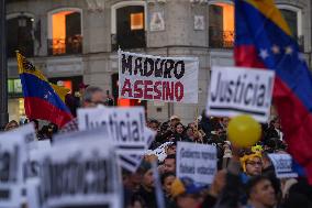 Rally against the regime of Nicolás Maduro before the inauguration as president of Venezuela.