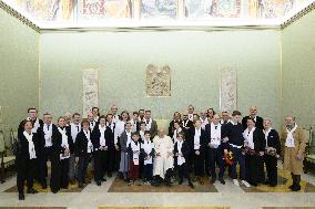 Pope Francis Receives Children Guests Of The Pediatric Oncology Clinic - Vatican