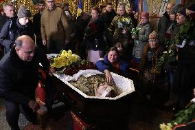 Kyiv pays last respects to marine officer Andrii Kuzmenko