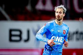 Top Oss v MVV Maastricht - Eerste Divisie