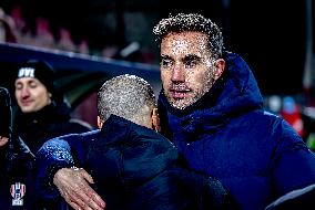Top Oss v MVV Maastricht - Eerste Divisie