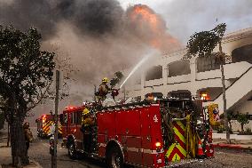 Massive Los Angeles Fires Rage On