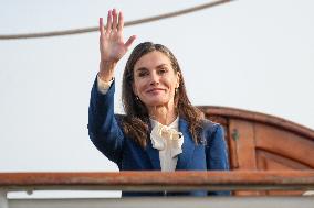 King and Queen preside over the farewell of Juan Sebastián de Elcano with Princess Leonor  - Cadiz