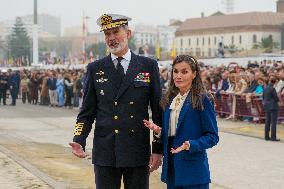 King and Queen preside over the farewell of Juan Sebastián de Elcano with Princess Leonor  - Cadiz