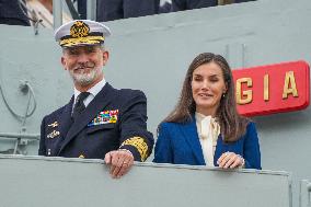 King and Queen preside over the farewell of Juan Sebastián de Elcano with Princess Leonor  - Cadiz