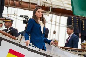 King and Queen preside over the farewell of Juan Sebastián de Elcano with Princess Leonor  - Cadiz