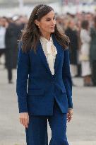 King and Queen preside over the farewell of Juan Sebastián de Elcano with Princess Leonor  - Cadiz