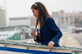 King and Queen preside over the farewell of Juan Sebastián de Elcano with Princess Leonor  - Cadiz