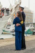 King and Queen preside over the farewell of Juan Sebastián de Elcano with Princess Leonor  - Cadiz