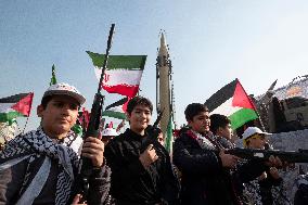 IRGC Rally, And The Little Soldiers Of Ayatollah Khomeini