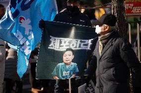 Impeached President Yoon Suk-yeol’s Defiance Of An Arrest Warrant Sparks Chaos In South Korea.