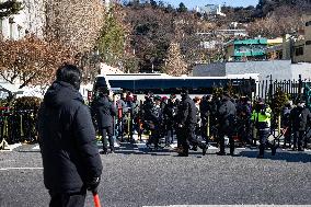 Impeached President Yoon Suk-yeol’s Defiance Of An Arrest Warrant Sparks Chaos In South Korea.