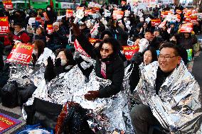 Impeached President Yoon Suk-yeol’s Defiance Of An Arrest Warrant Sparks Chaos In South Korea.