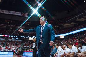 Wisconsin Badgers Vs. Minnesota Golden Gophers