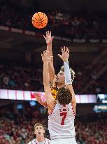 Wisconsin Badgers Vs. Minnesota Golden Gophers