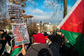 Pro-Palestinian Protest Honors Journalists Killed in Conflict - Paris