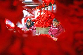 China Spring Festival Decorations Manufacturing Industry