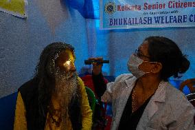 Free Eye Check Up Camp At Gangasagar Fair In Kolkata.