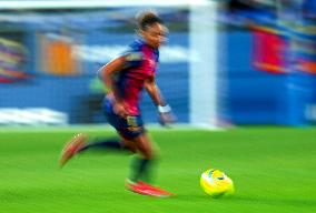 FC Barcelona v FC Levante Badalona - Liga F