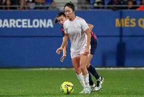 FC Barcelona v FC Levante Badalona - Liga F