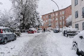 Bad Weather In Basilicata, Heavy Snowfall And Major Accumulations In Potenza