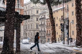 Bad Weather In Basilicata, Heavy Snowfall And Major Accumulations In Potenza