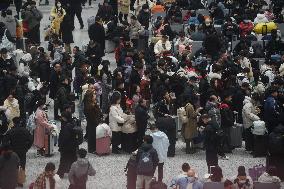 2025 Spring Festival Travel Rush Kicked Off