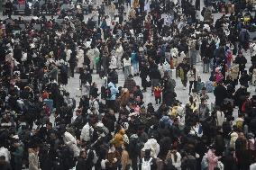 2025 Spring Festival Travel Rush Kicked Off