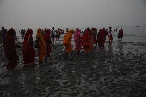 ''Makar Sankranti'' Festival At Sagar Islad, India