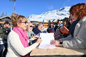 28th Alpe D Huez Festival Le Splendid Book Signing