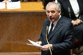 Francois Bayrou replies to MP after general policy statement - Paris