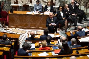 Francois Bayrou replies to MP after general policy statement - Paris