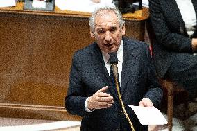 Francois Bayrou replies to MP after general policy statement - Paris