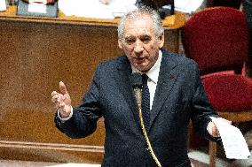 Francois Bayrou replies to MP after general policy statement - Paris