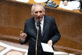 Francois Bayrou replies to MP after general policy statement - Paris