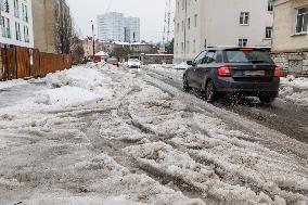 Thaw has made moving on the streets difficult