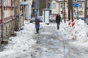 Thaw has made moving on the streets difficult
