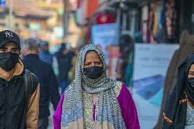 Daily Life In Kashmir