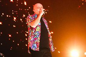 Max Pezzali Performs During The Max Forever Questo Forum Non è Un Albergo Tour In Milan